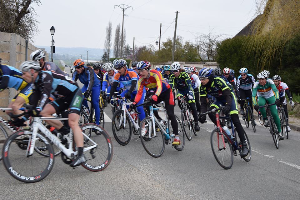 Album photo des courses UFOLEP de Saulx Marchais (78)