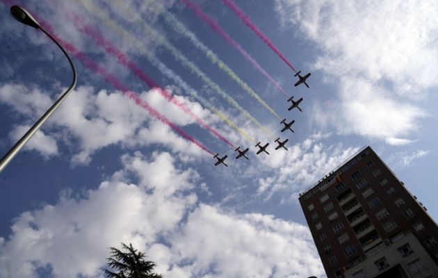 En Direct - Espagne : Un avion militaire s'écrase après le défilé de la fête nationale