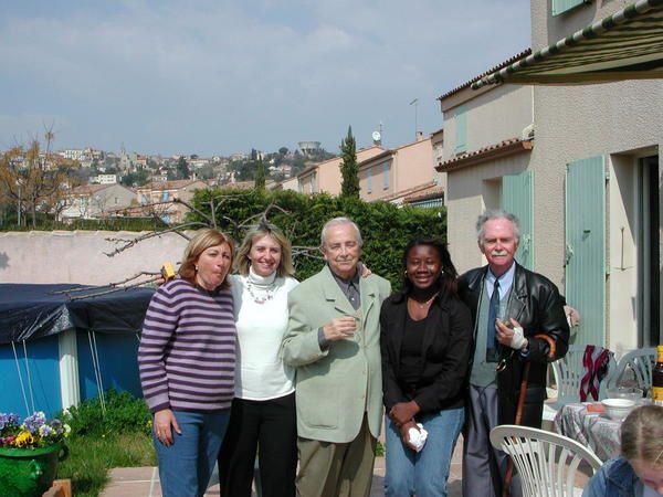 images des familles de celles et ceux qui vivent qui travaillent ou qui sont en vacances à marseille