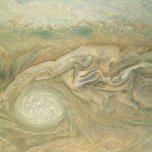 La sonde Juno révèle un visage très différent de Jupiter