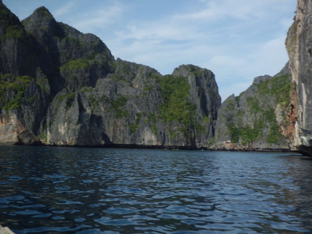 La meravigliosa Koh Phi Phi (che si legge co pi pi), l'isola dove Di Caprio girò "The Beach"! Paradise!