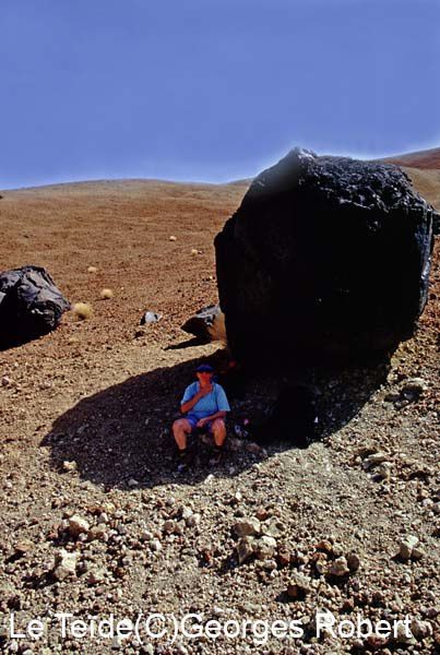 Le Teïde (3718m) sur l'ïle de Ténérife aux Canaries est le plus haut sommet d'Espagne. Son ascension offre un point de vue sur des paysages époustouflants.. A vos baskets !