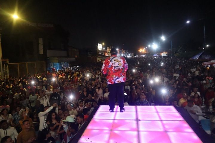 David Pabón y otros artistas musicales cerraron fiestas en honor a San Agustín en Guacara este 2023 