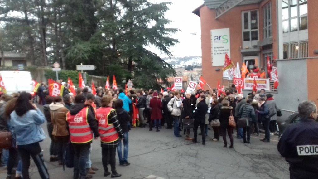 300 personnels des EHPAD à l'ARS au Puy-en-Velay