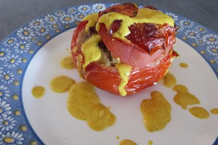 Tomates au Boeuf Sauce Curcuma