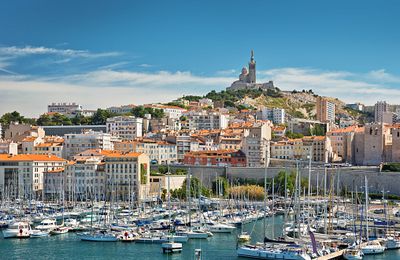 Comment fut créé le Vieux Port de Marseille ?