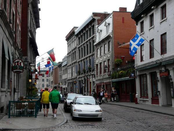 Quartier historique de la ville, à proximité du Vieux Port.