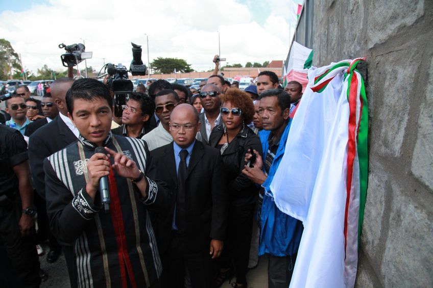 Dans le cadre du IIè anniversaire de la IVèRépublique, le couple présidentiel, Andry et Mialy Rajoelina, a inauguré le «Coliseum de Madagascar» sis à Antsonjombe. 1ère partie. Photos: Harilala Randrianarison