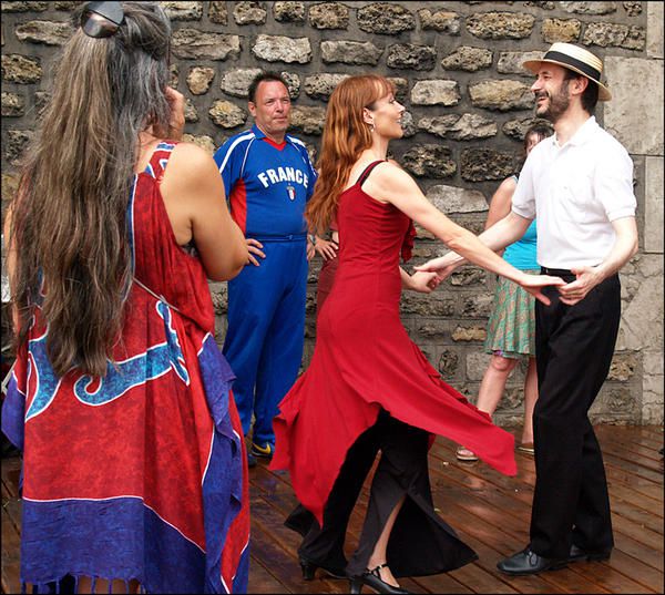 Juillet-Aout 2006- Les Danses de Salon de Paris Plage- Guinguette sur Seine