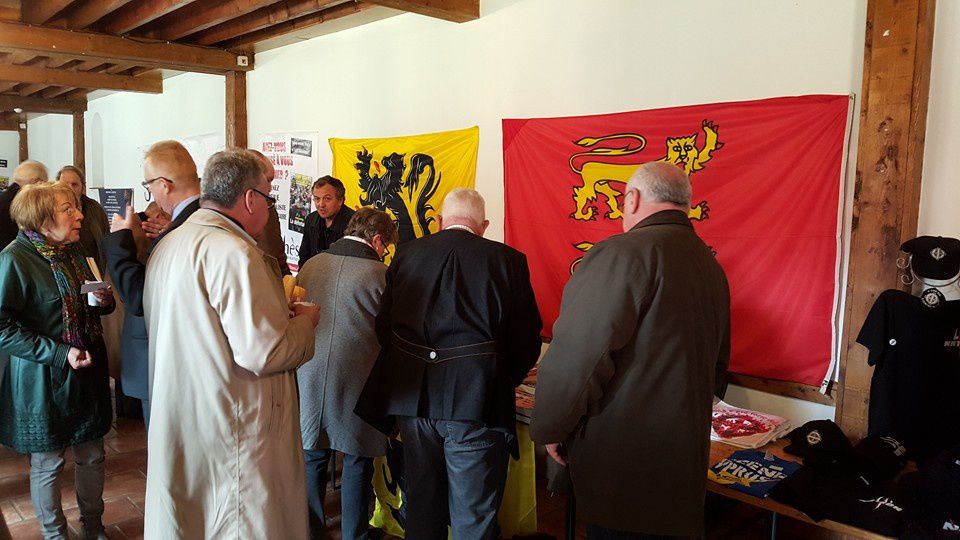 Carl Lang et les militants du Parti de la France étaient à Nieppe (59) dimanche 24 avril 