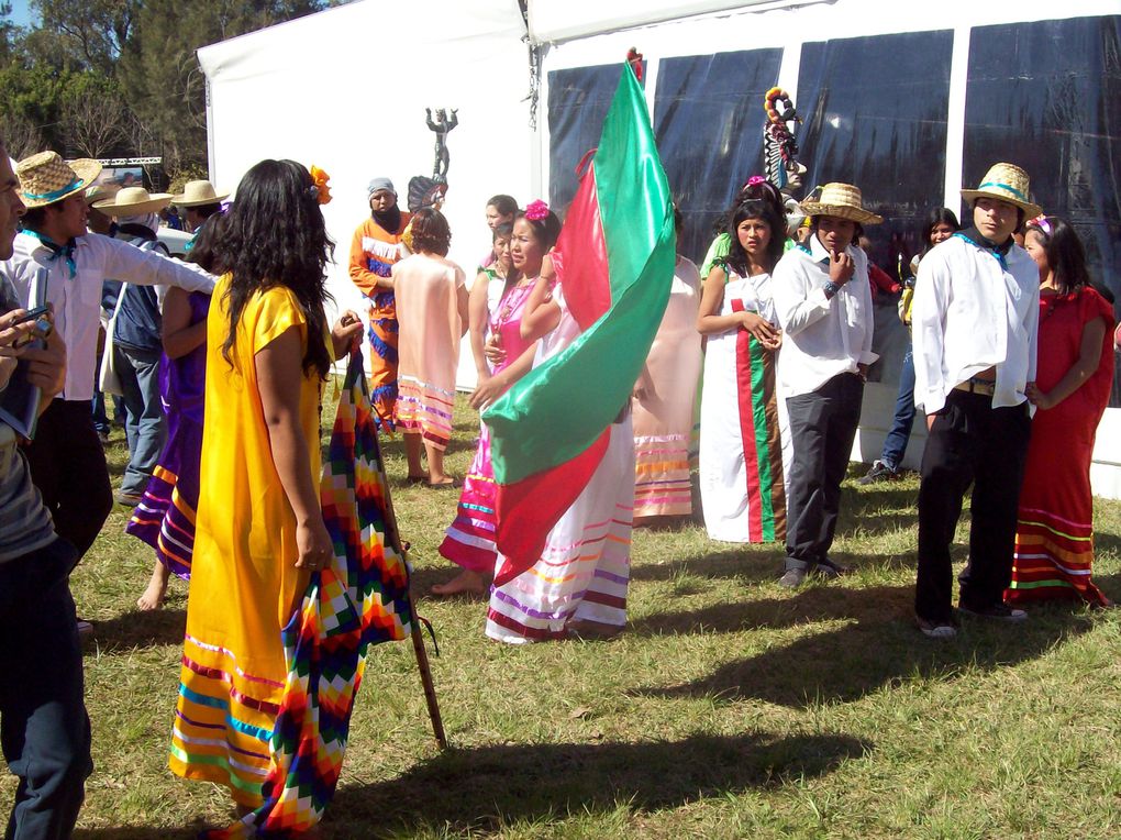 A la Feria asistieron mas de 3 mil personas. Fueron 2 días hermosos que se compartieron a pleno sol. Hubo exposiciones de productos, ventas y eventos culturales. Una fiesta exitosa!!