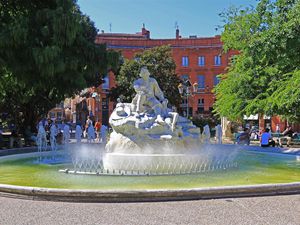 Jour 5 - Toulouse : Place Wilson - Capitole - Hôtel Assézat