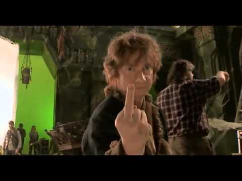 Bilbon Sacquet aime faire des doigts d'honneur
