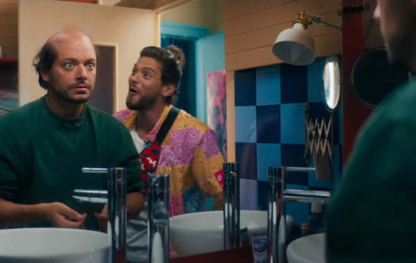 Certains l'aiment Chauve (2025) Camille Delamarre