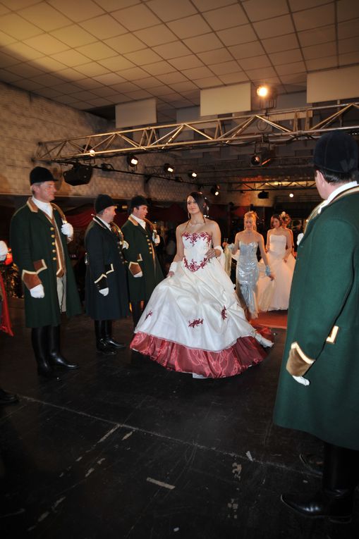 voici quelques photos du dernier défilé du Salon du Mariage de Montereau (77)
toutes les robes se mariées sont des créations réalisées pour ce défilé