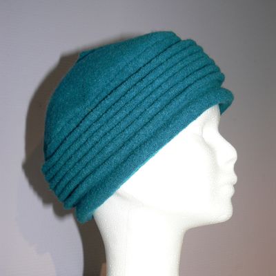 Chapeau à demi spirale