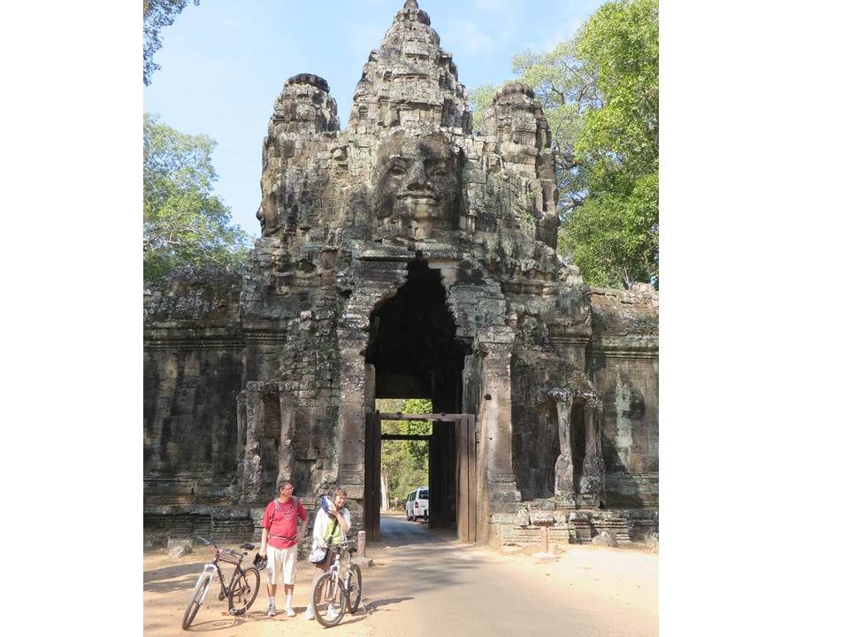 Aux abords de l'ancienne cité d'Angkor Thom