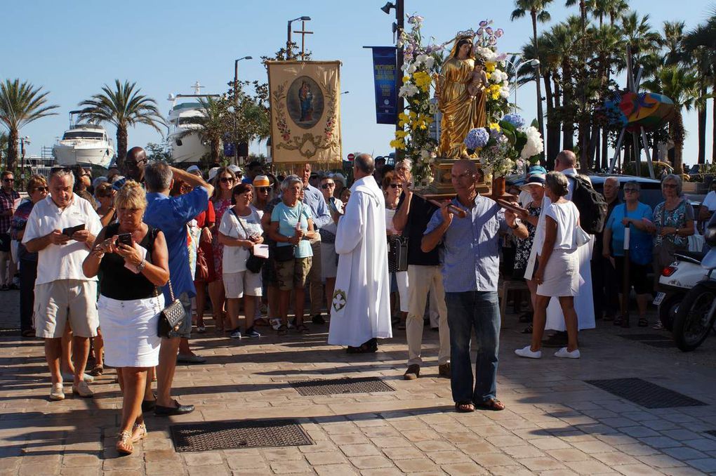 Août : procession et messe de l'Assomption