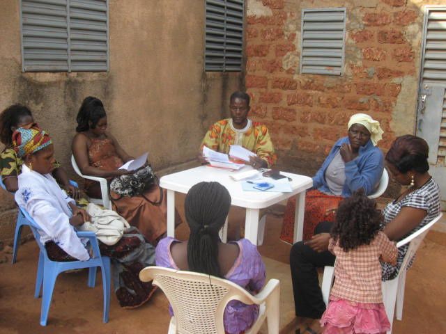 Activités du programme de microcrédits de développement des AGR de la Fondation Wurodini Service (FWS) à Bobo-Dioulasso.