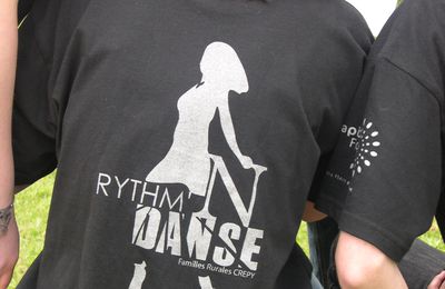 Les Feux de Saint-Jean à Crépy : RYTHM' N DANSE y était