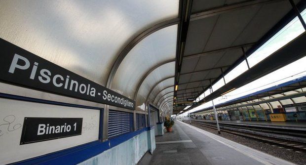 Allarme bomba alla metro di Piscinola: era una semplice valigia