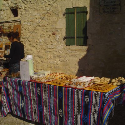 ARTISANAT ET MARCHE DU TERROIR 2011