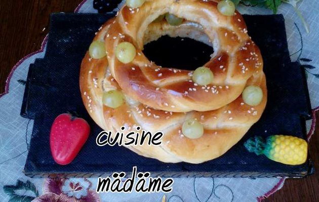 Courrone de brioche tressée بريوش