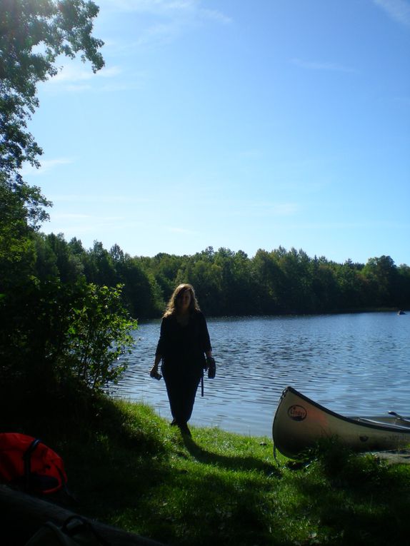Une journée ensoleillée en canoë, sur un magnifique lac suédois.(19/09/09)