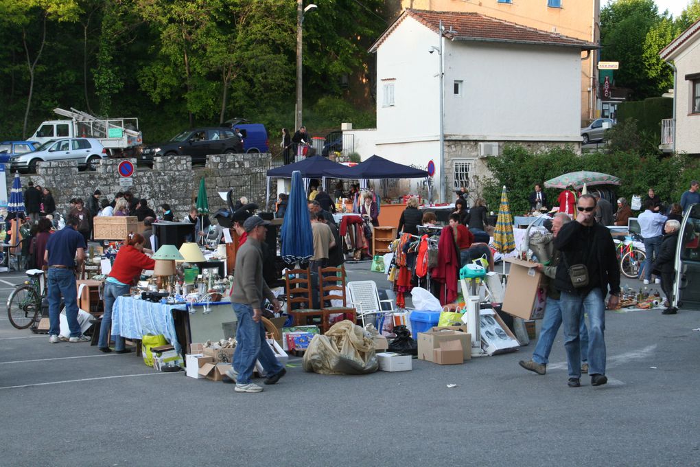 Album - Vide-Grenier-16-Mai-2010