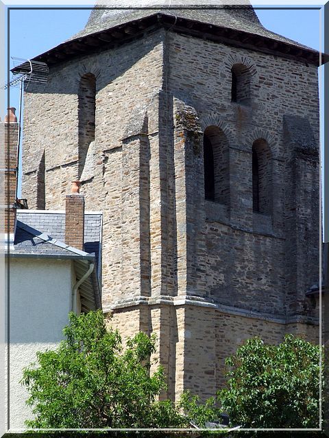Diaporama église fortifiée de Coussac-Bonneval