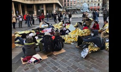 Refondre les politiques migratoires pour tendre vers la liberté de circulation. Nous en appelons à la conscience de tous et vous invitons à rejoindre le cercle de silence