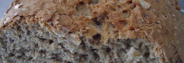 Pain rustique aux graines