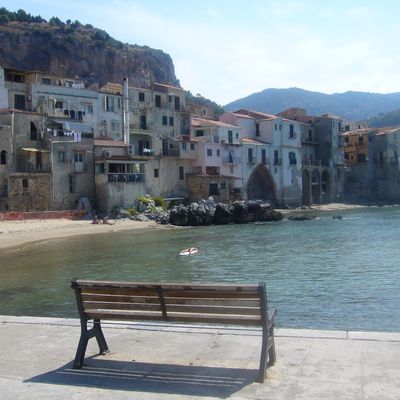 Cinquième série sur les bancs (incitations à la rêverie)