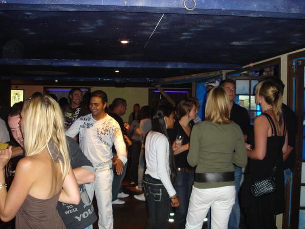 RETROUVEZ TOUTE LES PHOTOS DE LA TOURNEE DANS LES BARS ET DISCOTHEQUES SUR LA COTE ATLANTIQUE DE DJ SKAN,DJ STEFANE ET DJ FAITH POUR LA SAISON 2008 !!!!
ATTENTION, GROSSES SOIREES, BONNE AMBIANCE ET JOLIES FILLES A L'INTERIEURS... 