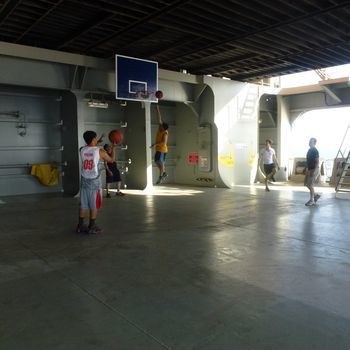 Match de basket 35° à l'ombre