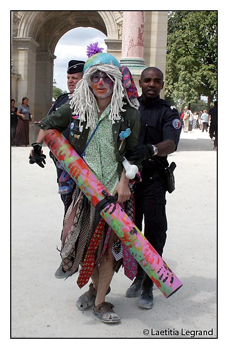 Interpellations et arrestations de la Brigade Activiste des Clowns, le 14 Juillet 2009 à Paris