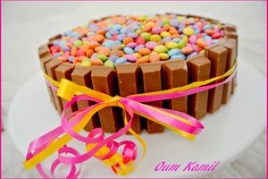 Gateau au chocolat KitKat & Smarties 