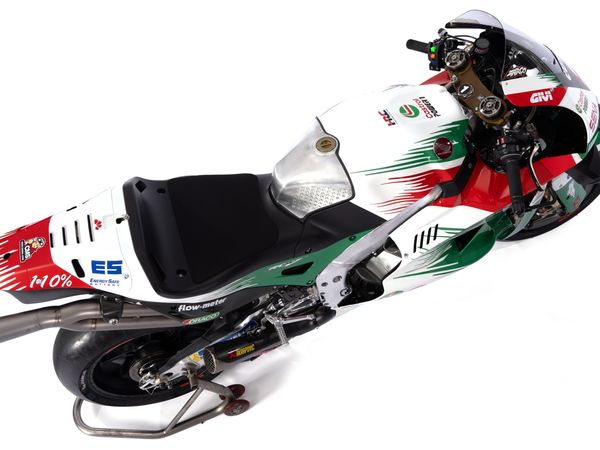 Sponsoring : Les nouvelles couleurs du pilote moto Johann Zarco en 2024