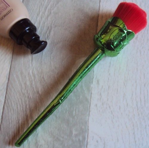 Le pinceau à fond de teint The Beauty and The Beast de Primark