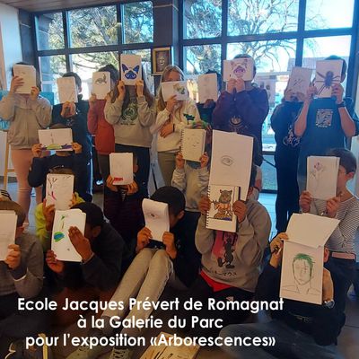 Les écoles viennent à l'exposition "Arborescences"