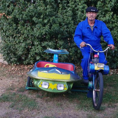 Ils vivent leur passion: Michel et ses Solex