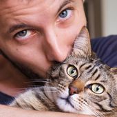 Cat People Are Smarter Than Dog People, New Study Shows
