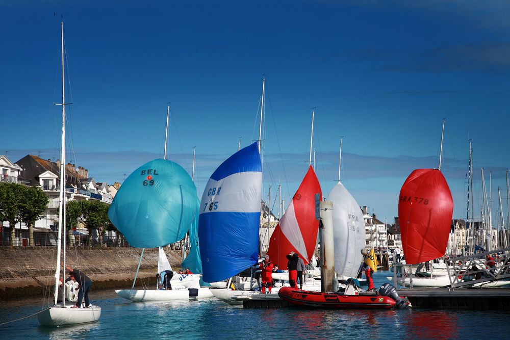 Photos du derby dragon de la baule - yacth club de la baule - les voiles de légende 2011