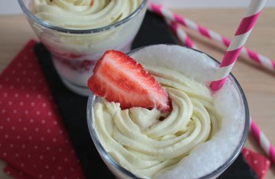 Cappuccino à la fraise, chantilly mascarpone/pistache. Bataille Food #33