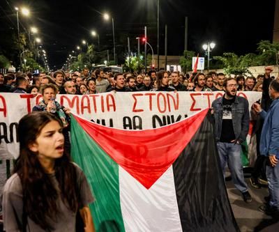 Les peuples du monde contre les pirates génocideurs