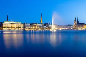 Quelques vues du parcours, le  lac Außenalster, le lac Binnenalster, le port historique, le parc Stadtpark