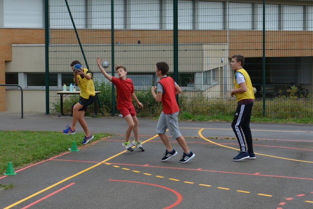 HANDBALL