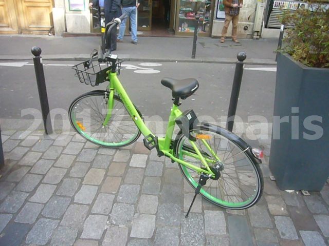 【PARIS】 les velos en libre-serviceレンタル自転車1