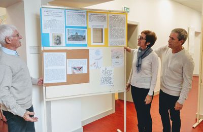 Les collégiens exposent en mairie