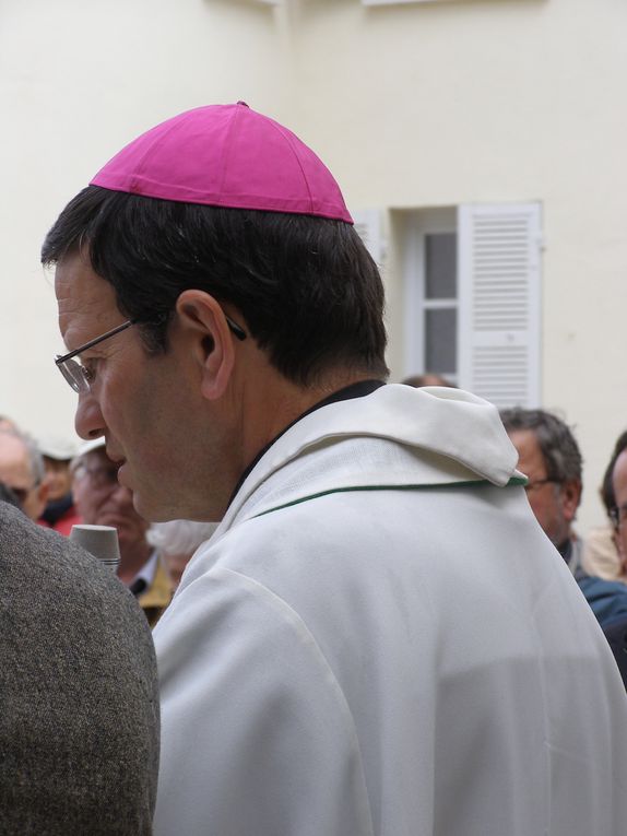 inauguration dde la maison diocésaine de St désert le 15 Mai 2011